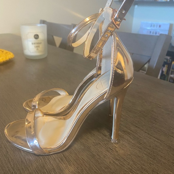 MISSGUIDED - rose gold heals - Picture 3 of 12